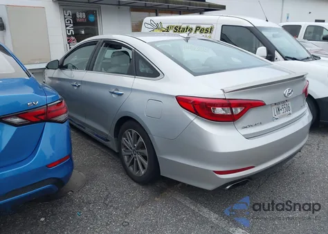 2015 Hyundai Sonata Sport z USA, uszkodzony, nr VIN 5NPE34AF8FH201759